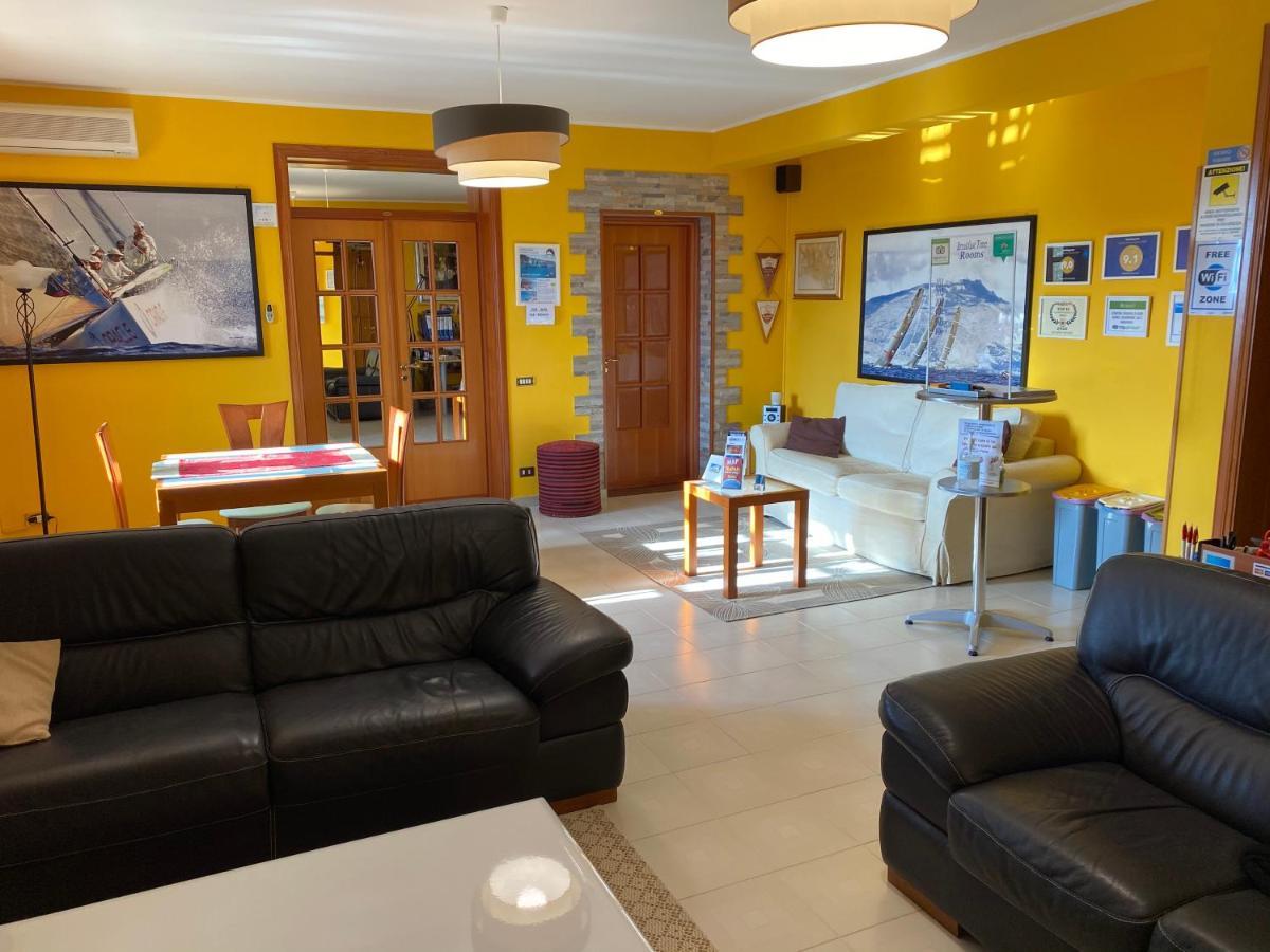 Orlando Vacanze Camere Erice Exteriör bild
